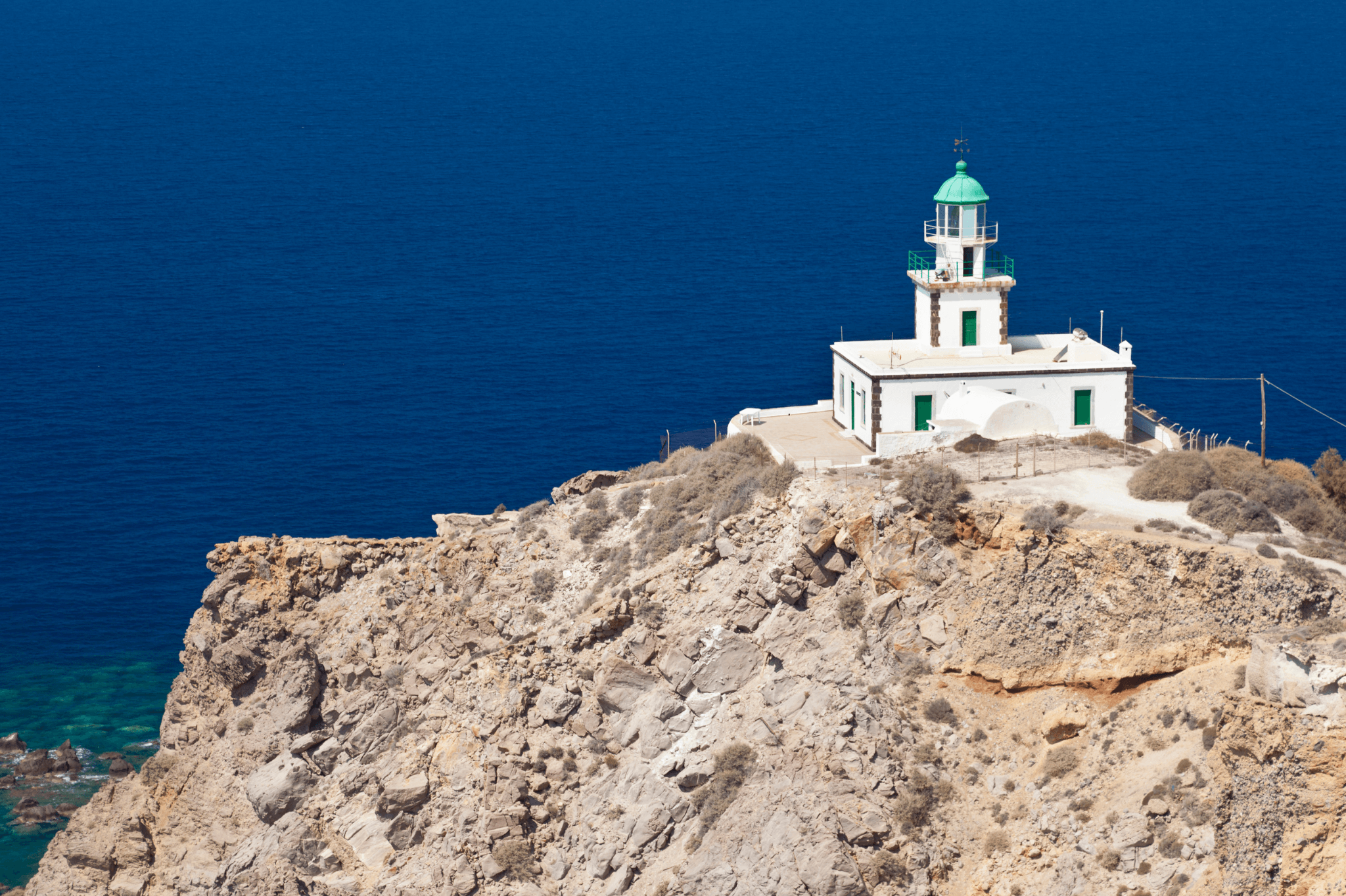 akrotiri-santorini-lighthouse
